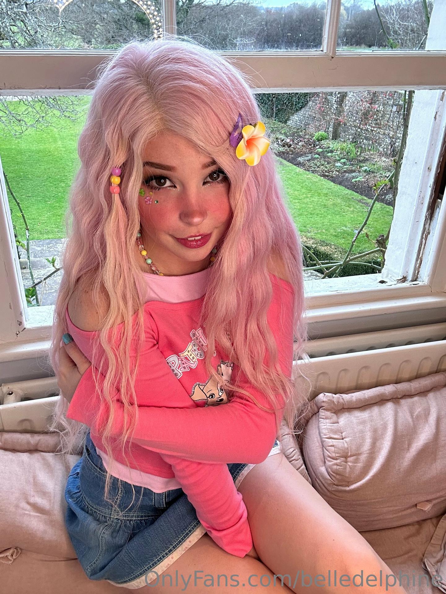 Belle Delphine / belledelphine Nude OnlyFans Leaks 1