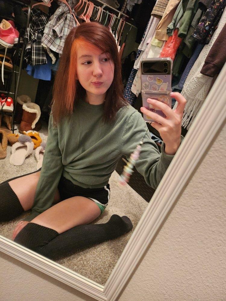 Bunimilk / Valslittleblog / Valsweetz Nude Patreon Leaks 1