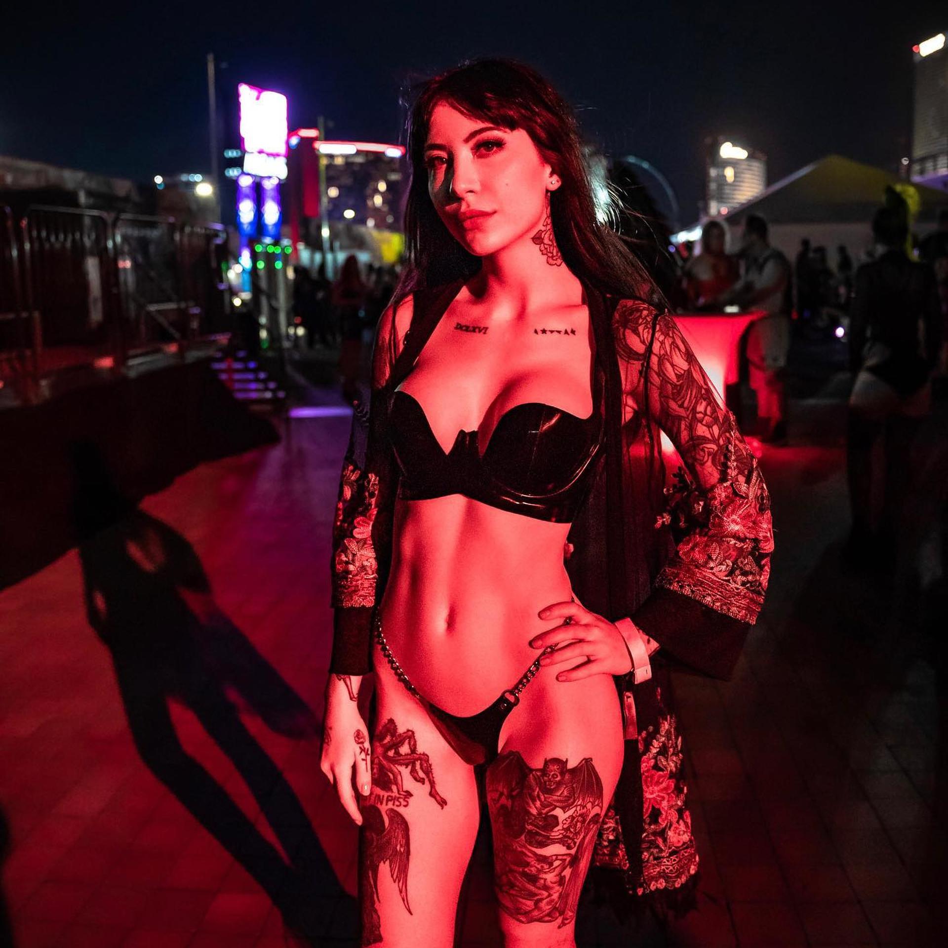 Charlotte Sartre / gothcharlotte Nude OnlyFans Leaks 1