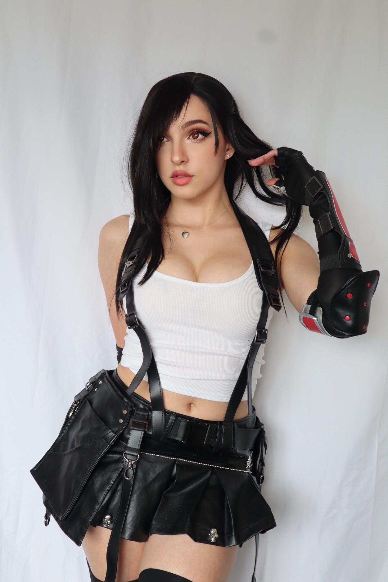 Miss Bri Torress / missbricosplay Nude OnlyFans Leaks 1