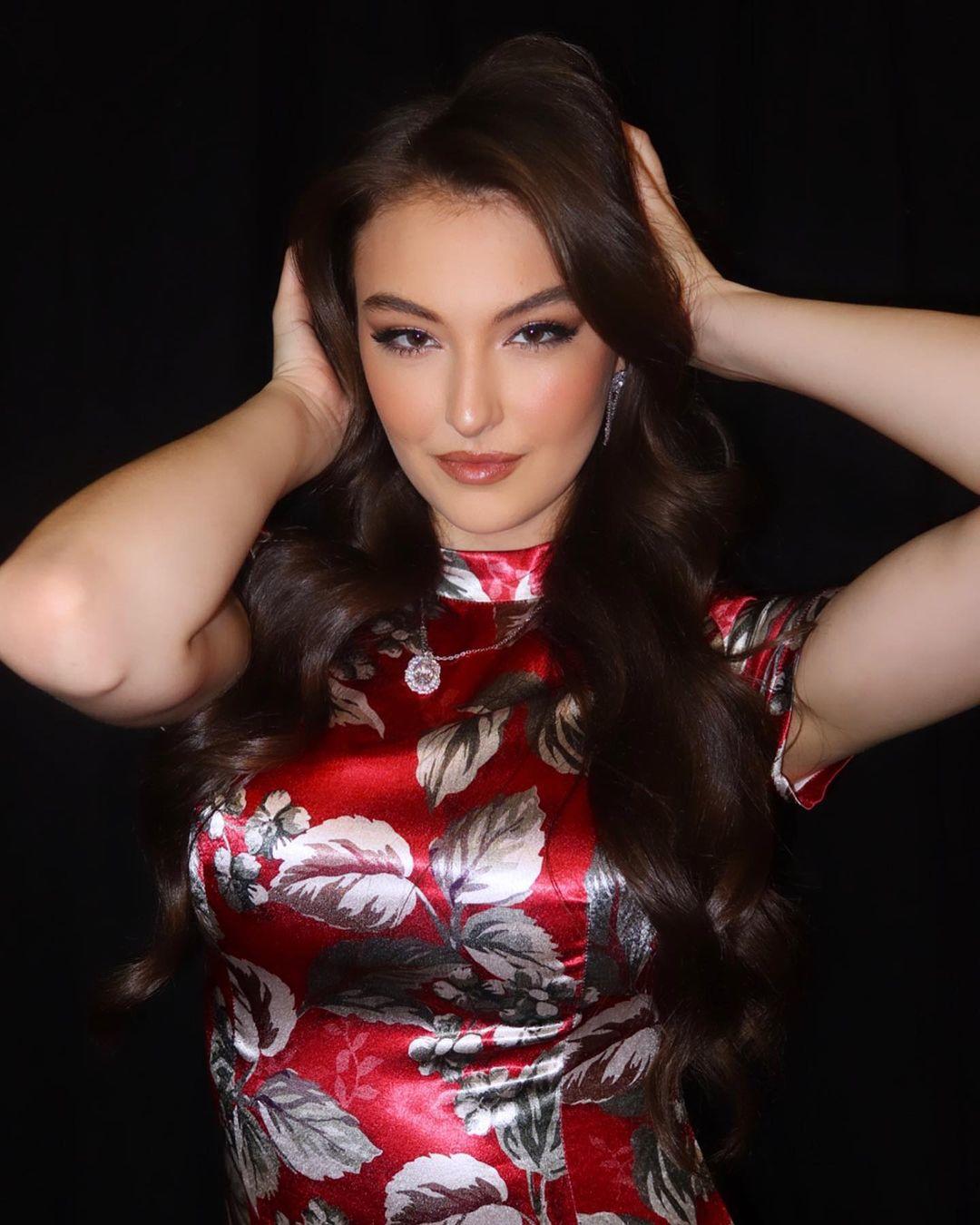 Beautyandbrainswithatwist / Rachel Michelle / rachellemichelle Nude OnlyFans Leaks 1