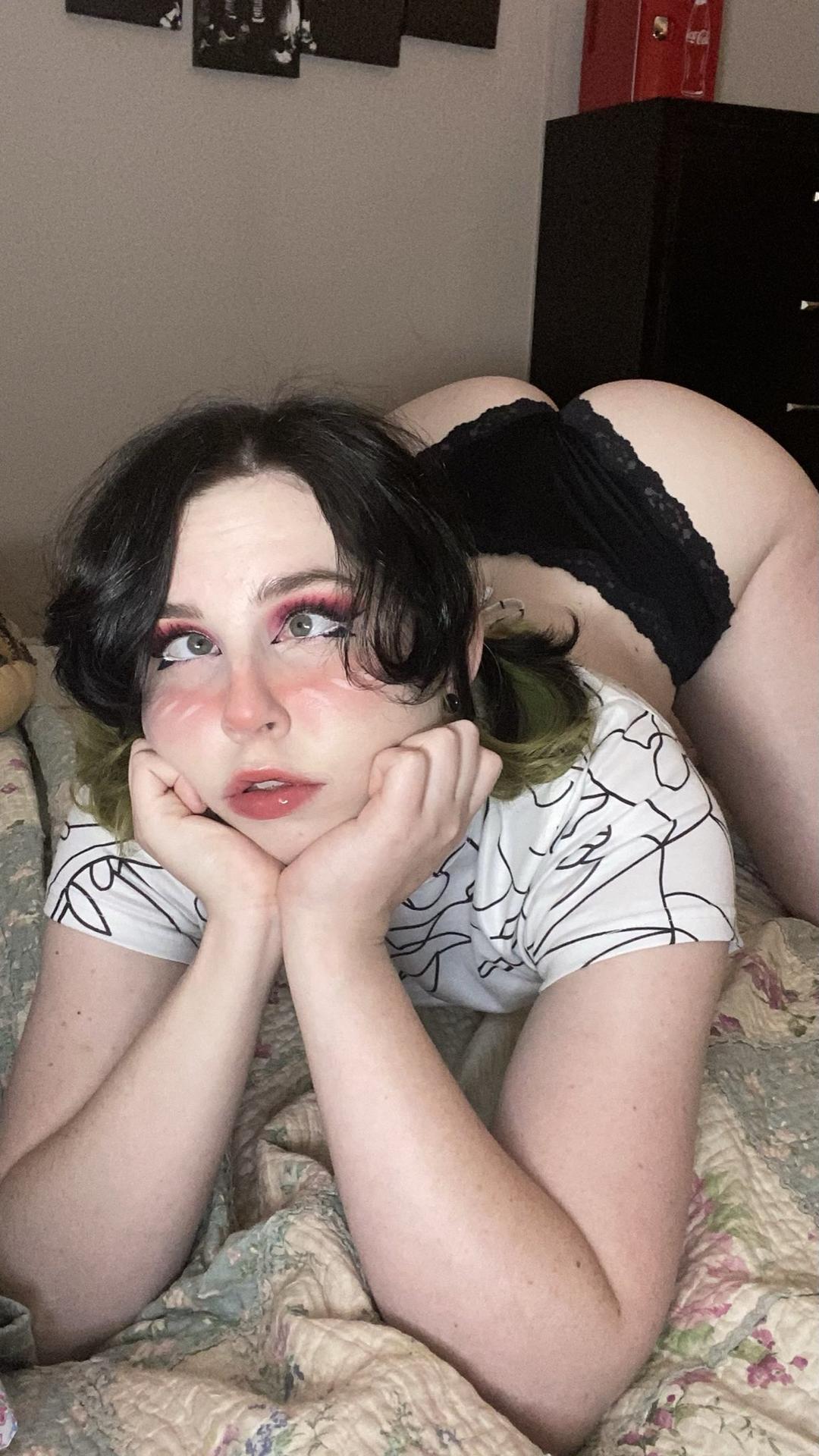 Theprettylotus Nude OnlyFans Leaks 1