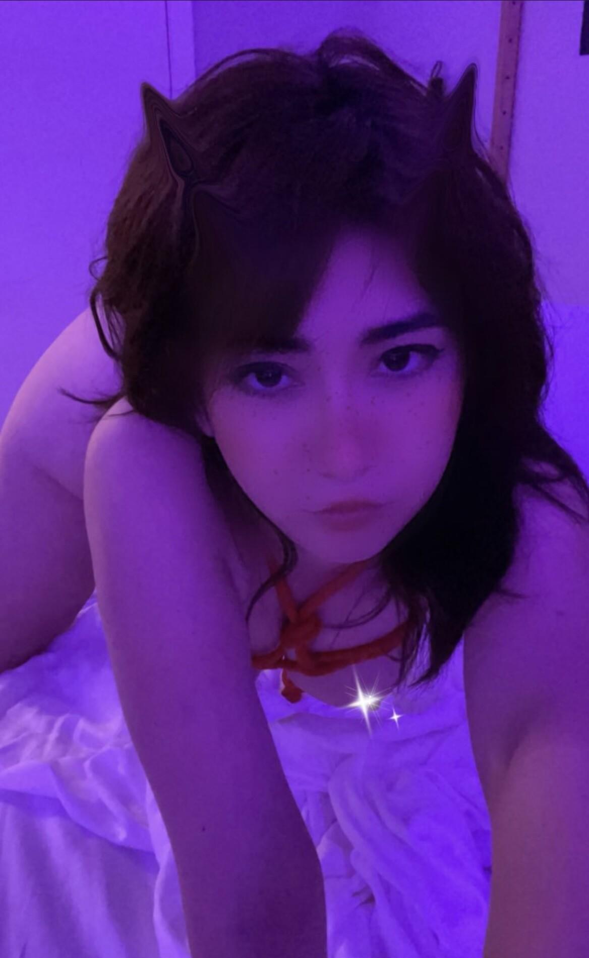 PeachringS8 / VictoriaLopez800 / kawaii-samaa Nude OnlyFans Leaks 1