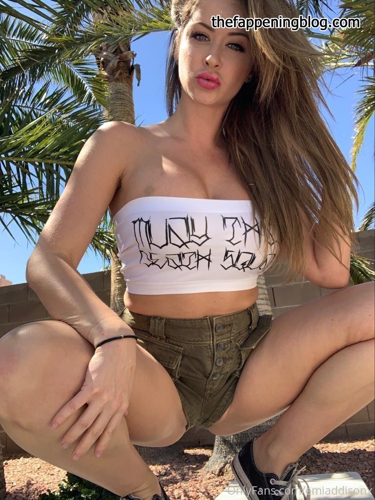 Emi Addison emiaddisonx Leaked Photo 38