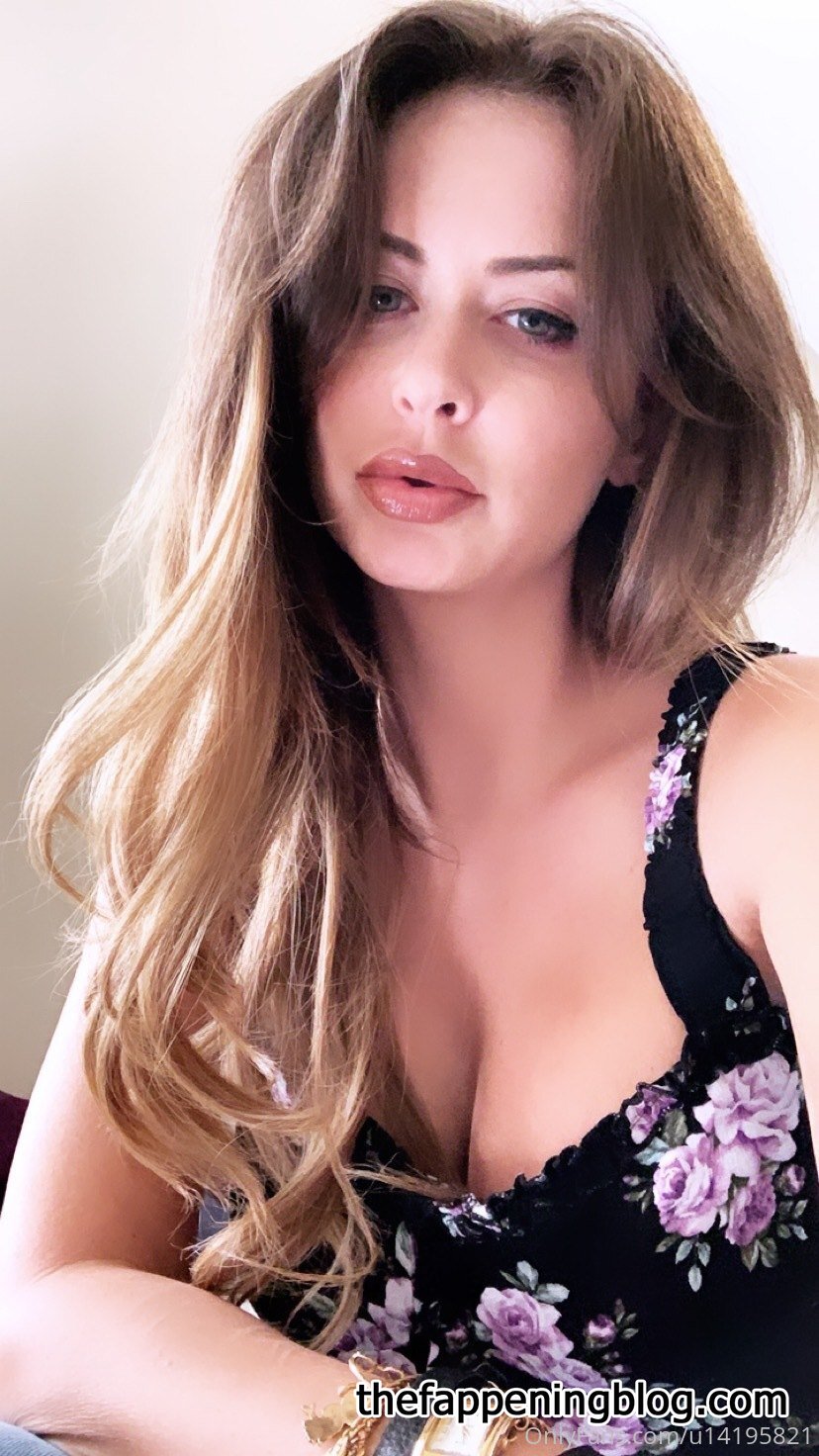 Emi Addison emiaddisonx Leaked Photo 68