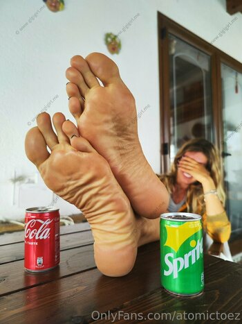 atomictoez / atomictoezz Nude Leaks OnlyFans Photo 26