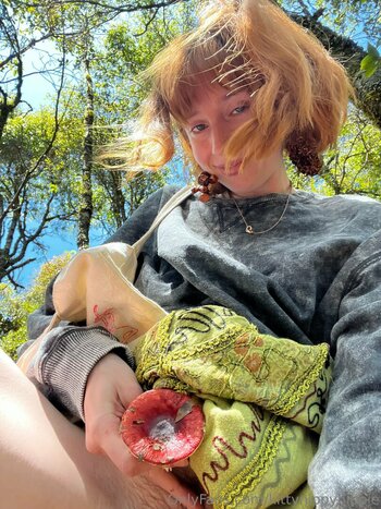 kittynippyhippie / littlenippyhippie Nude Leaks OnlyFans Photo 46