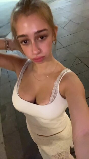 sofyaplotnikova / https: / xsofya_x Nude Leaks Photo 17