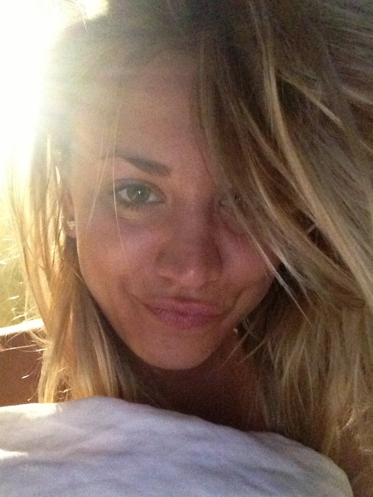 Kaley Cuoco Naked Leaked 02