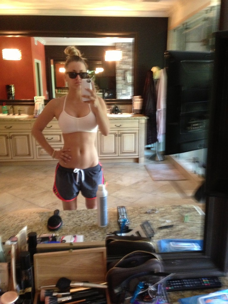 Kaley Cuoco Naked Leaked 07