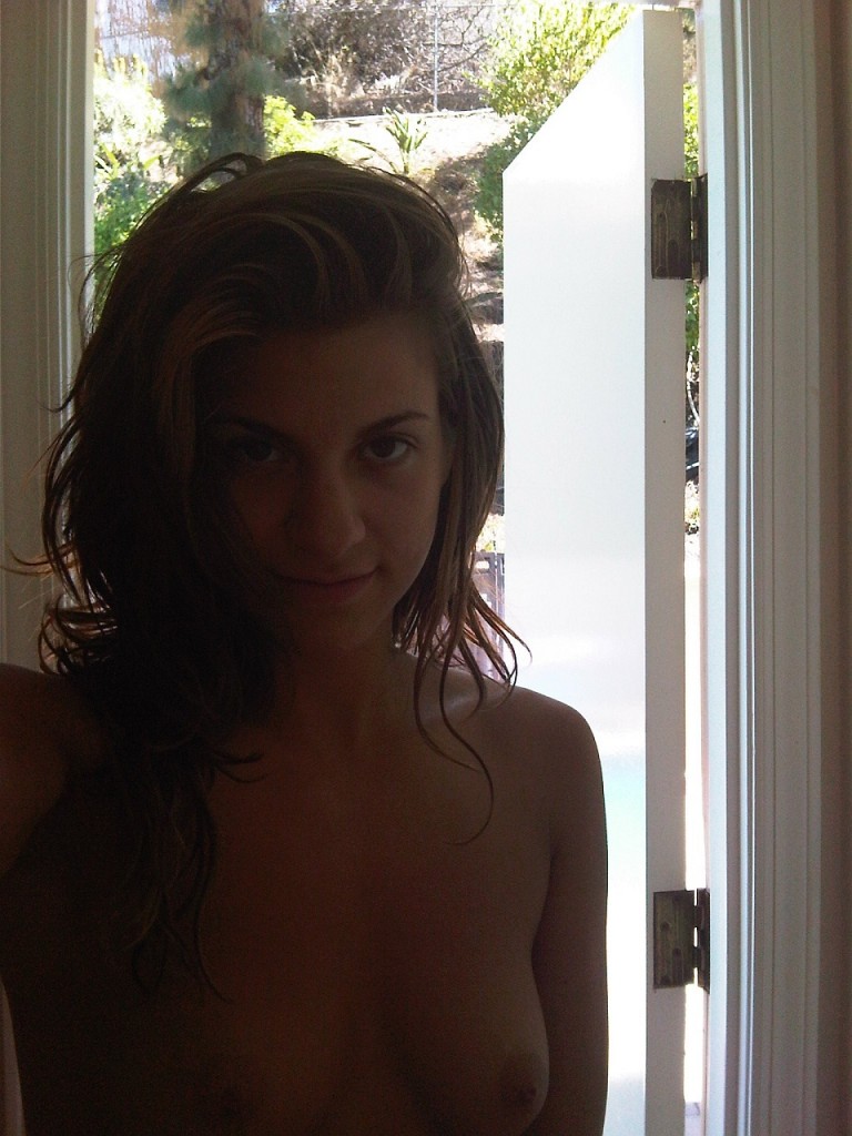 AnnaLynne McCord Naked 02