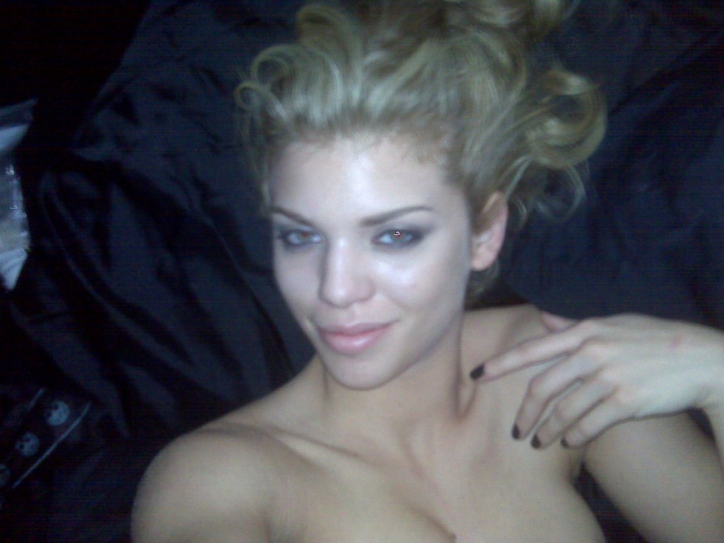 AnnaLynne McCord Naked 30