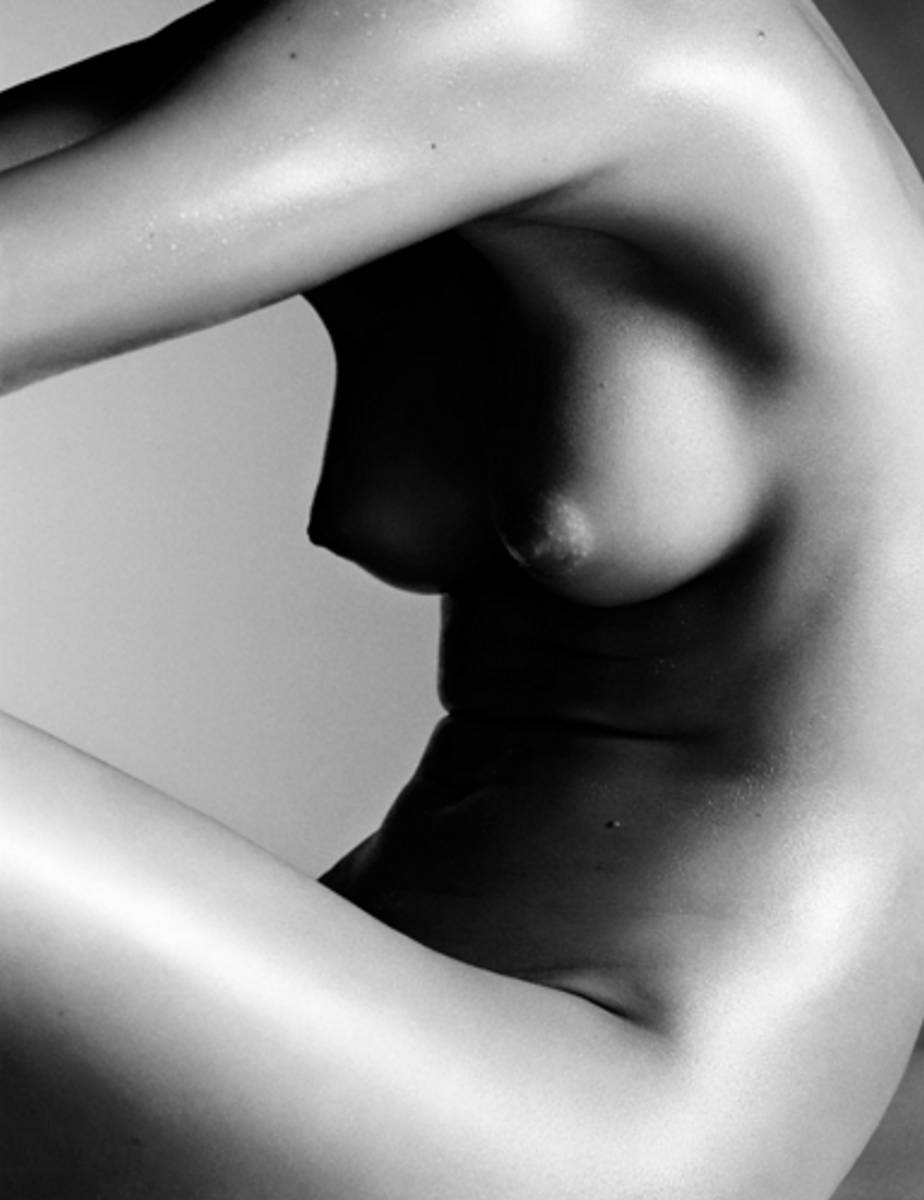 Miranda-Kerr-Naked-3