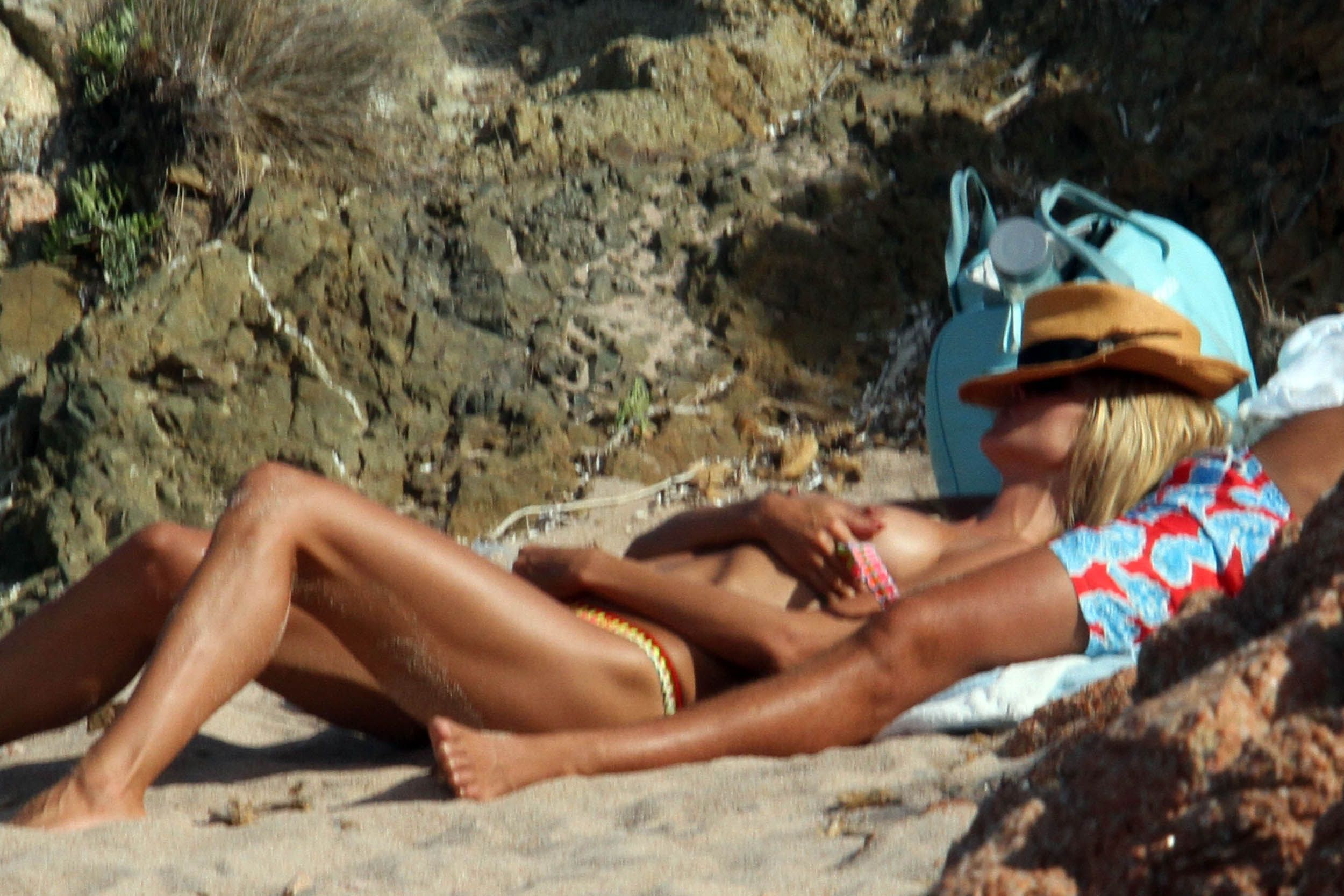 Heidi-Klum-Topless-23