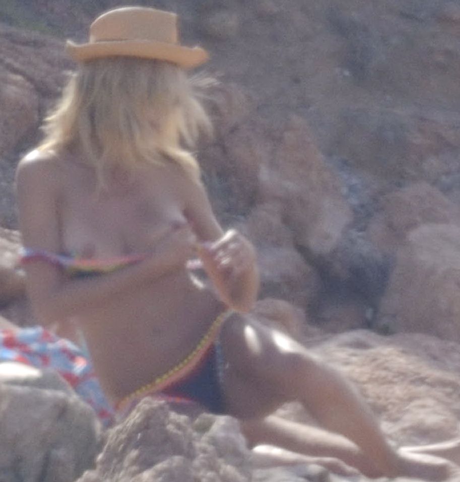 Heidi-Klum-Topless-6