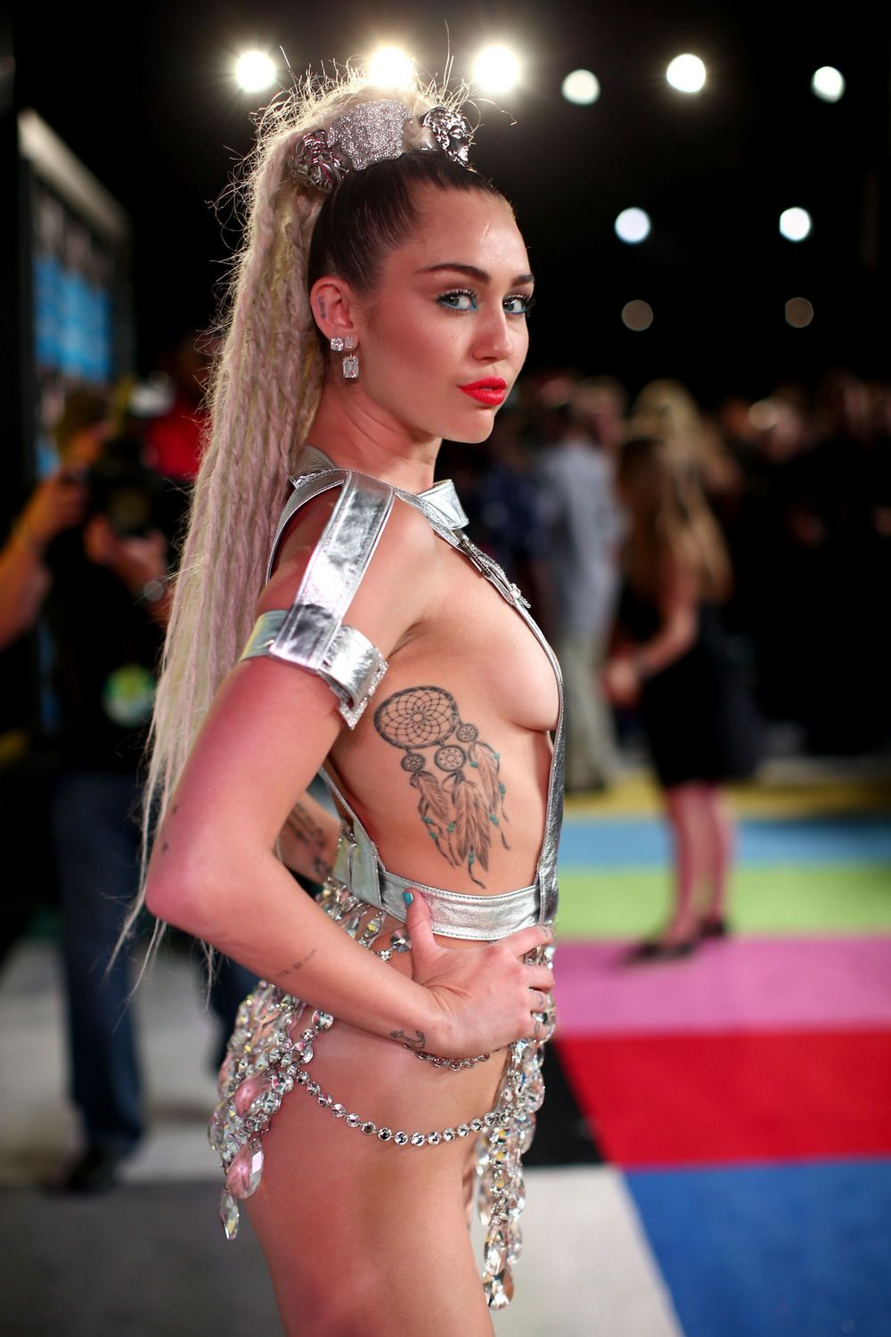 Miley-Cyrus-Sexy-148