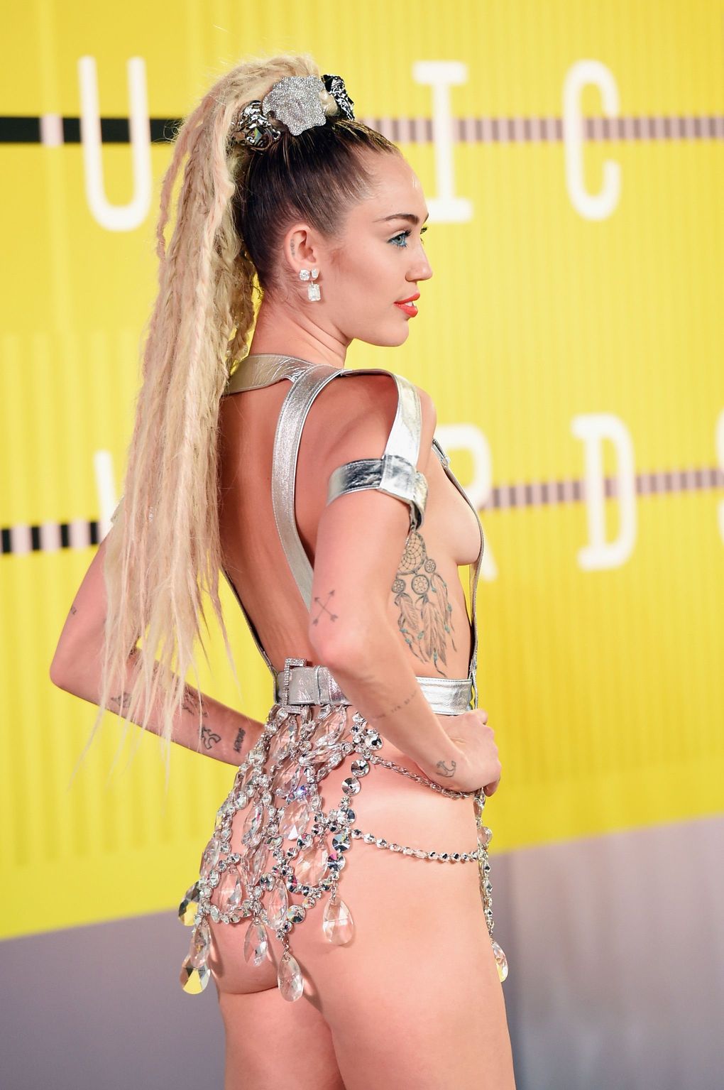 Miley-Cyrus-Sexy-167
