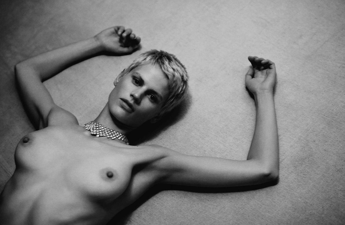 Saskia-de-Brauw-Naked-10