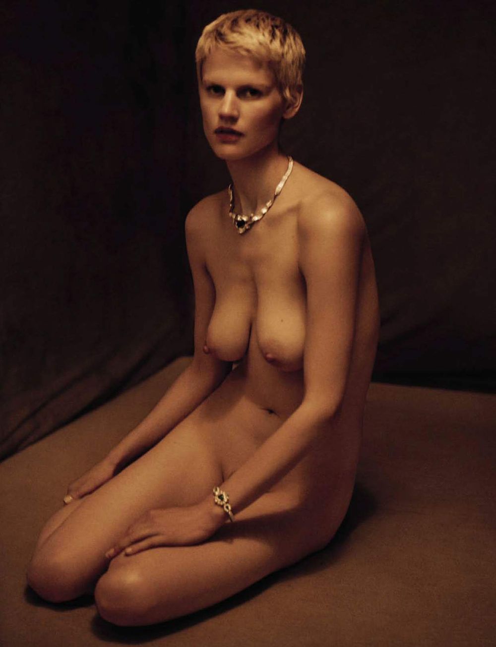 Saskia-de-Brauw-Naked-3