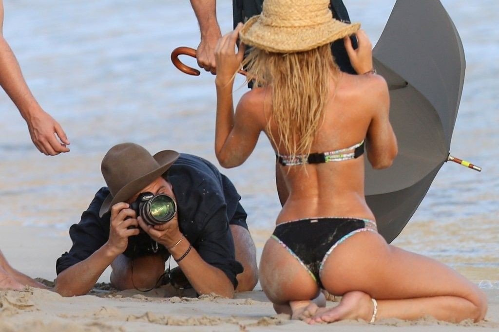 Candice-Swanepoel-Sexy-29
