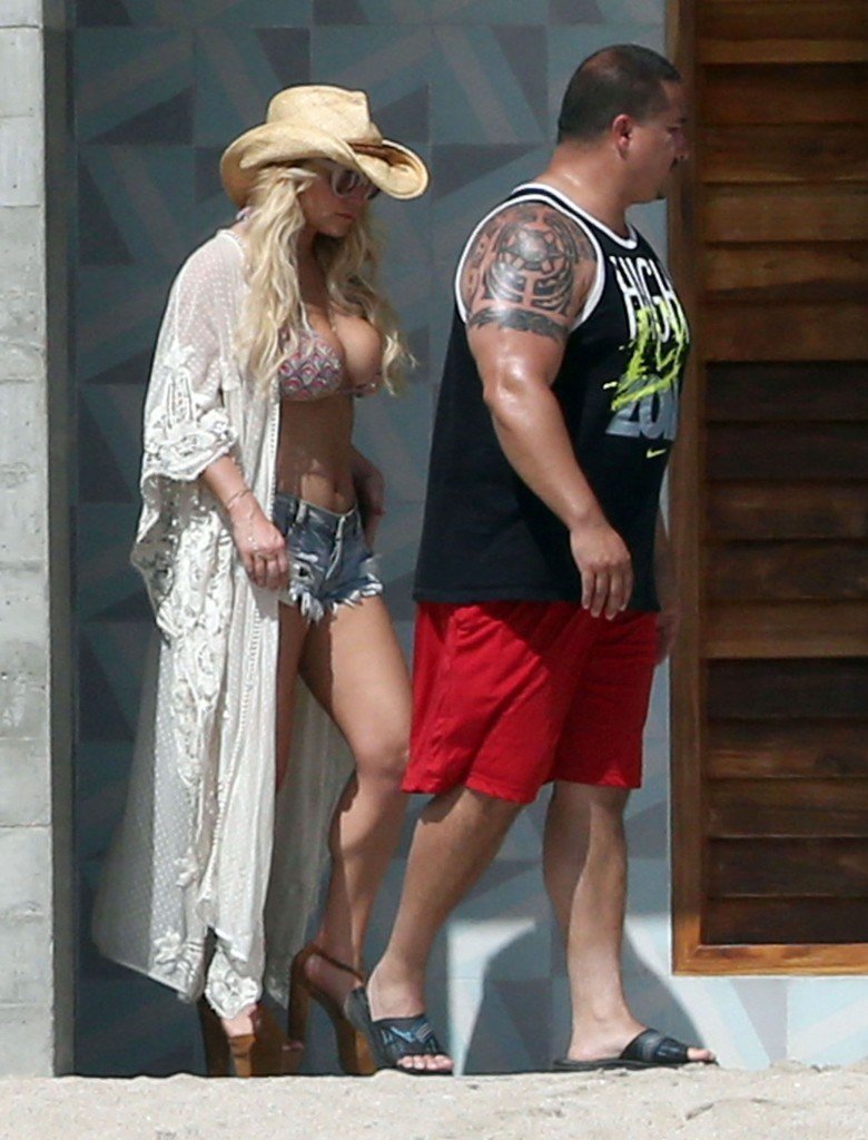 Jessica Simpson Sexy 82