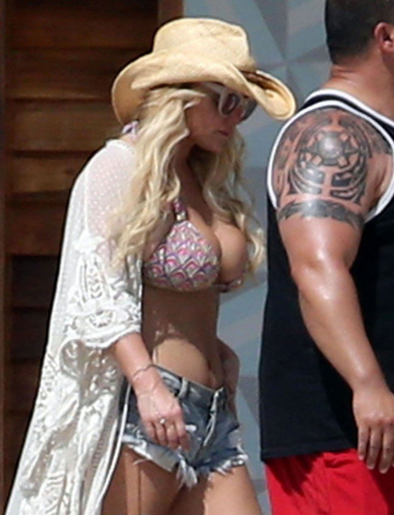 Jessica Simpson Sexy 84