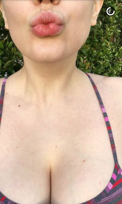 Maitland Ward Sexy Photos 3
