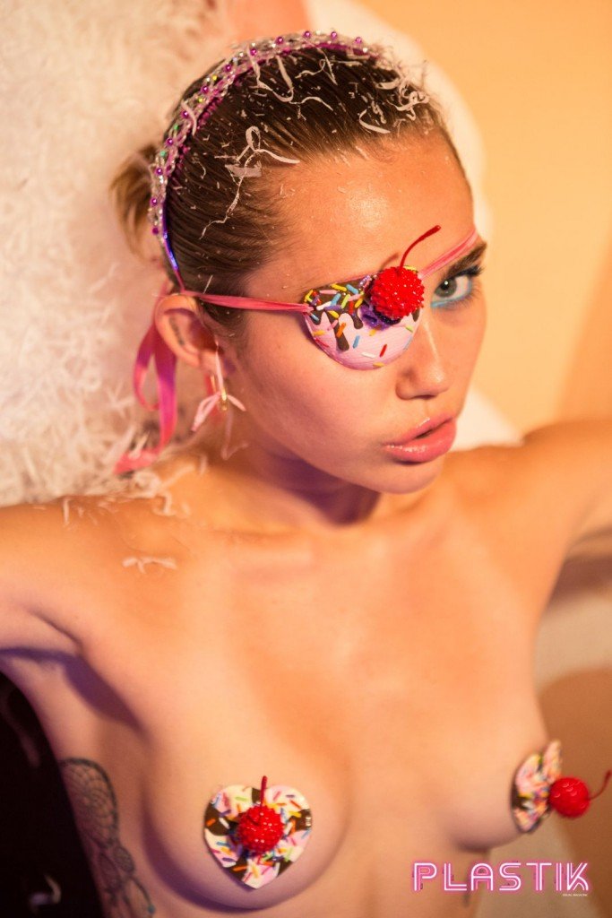 Miley Cyrus - Plastik Magazine 12