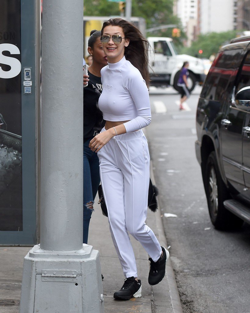 Bella Hadid Pokies 3