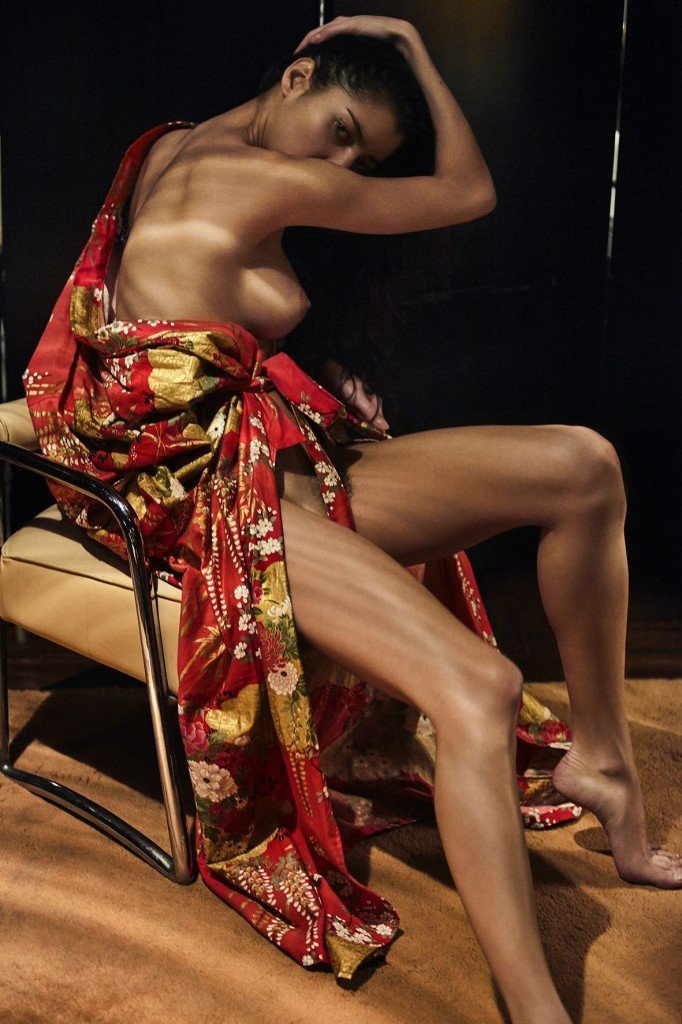 Emilie Payet Nude 1