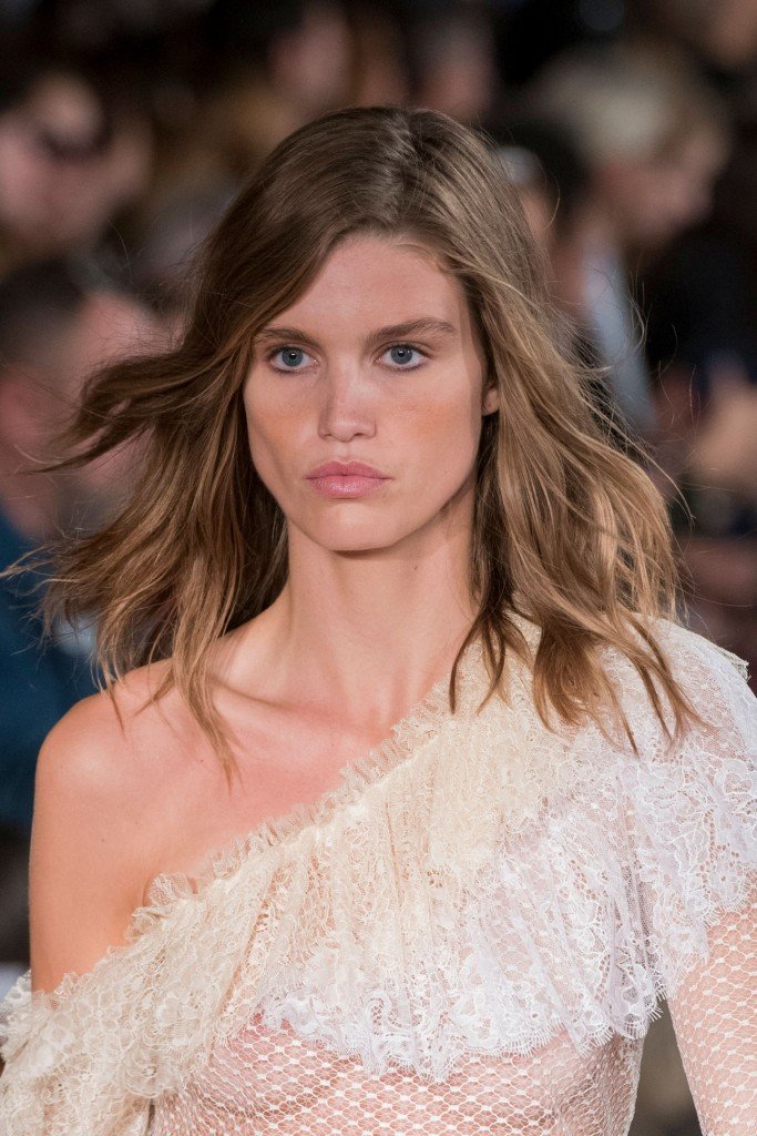 Luna Bijl See Through 2