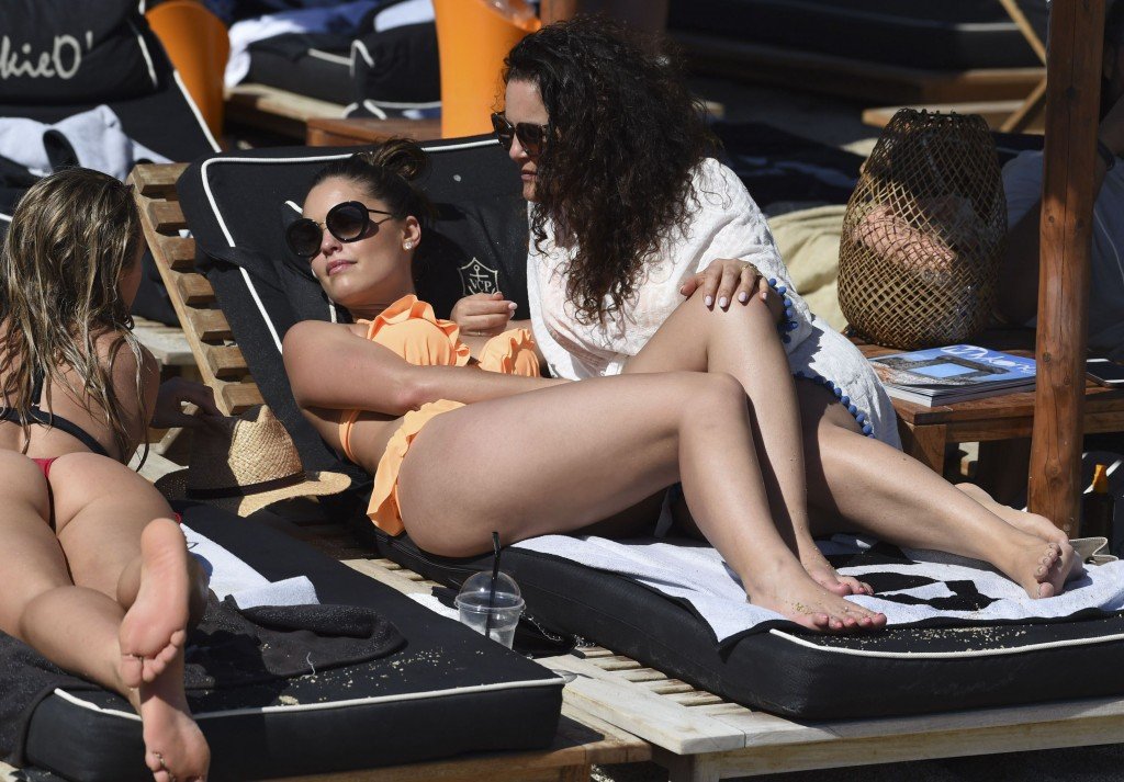 Olympia Valance Sexy 3