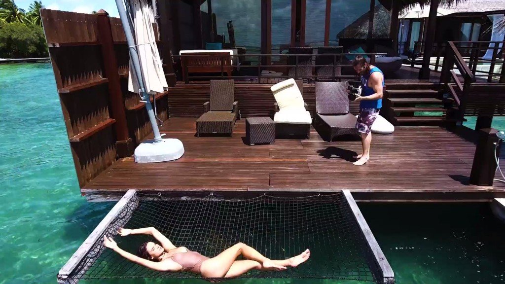 Alessandra Ambrosio Nude & Sexy 2 22 thefappening.so