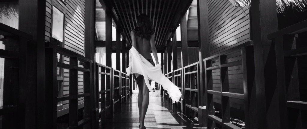 Alessandra Ambrosio Nude & Sexy 3 thefappening.so