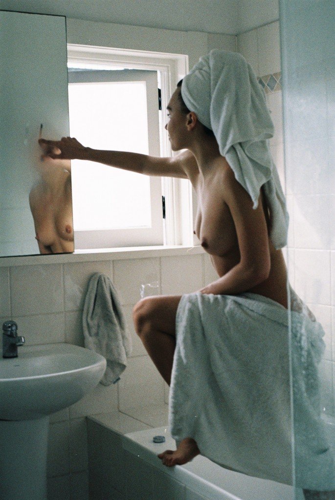Zoe Cross Naked 12