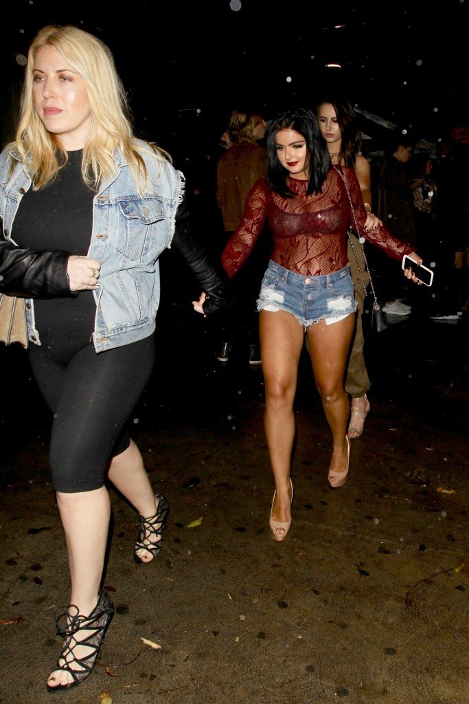 Ariel Winter Sexy thefappening.so 15