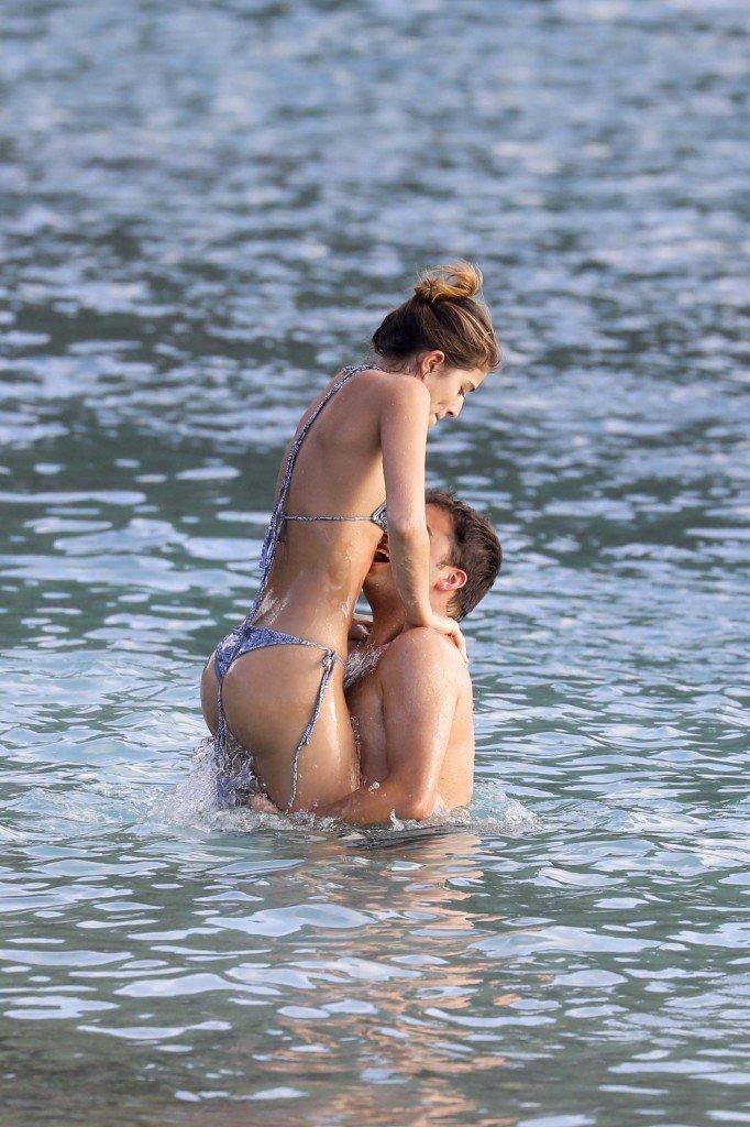 Daniela Lopez Osorio Sexy thefappening.so 10
