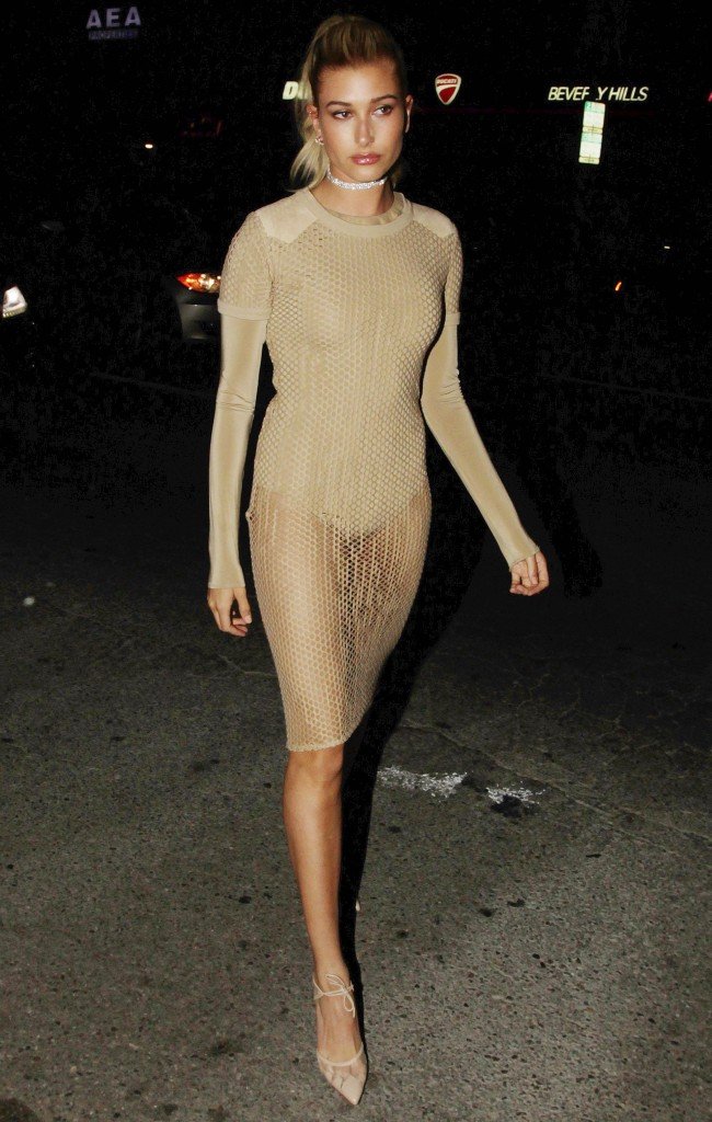 Hailey Baldwin Sexy thefappening.so 16