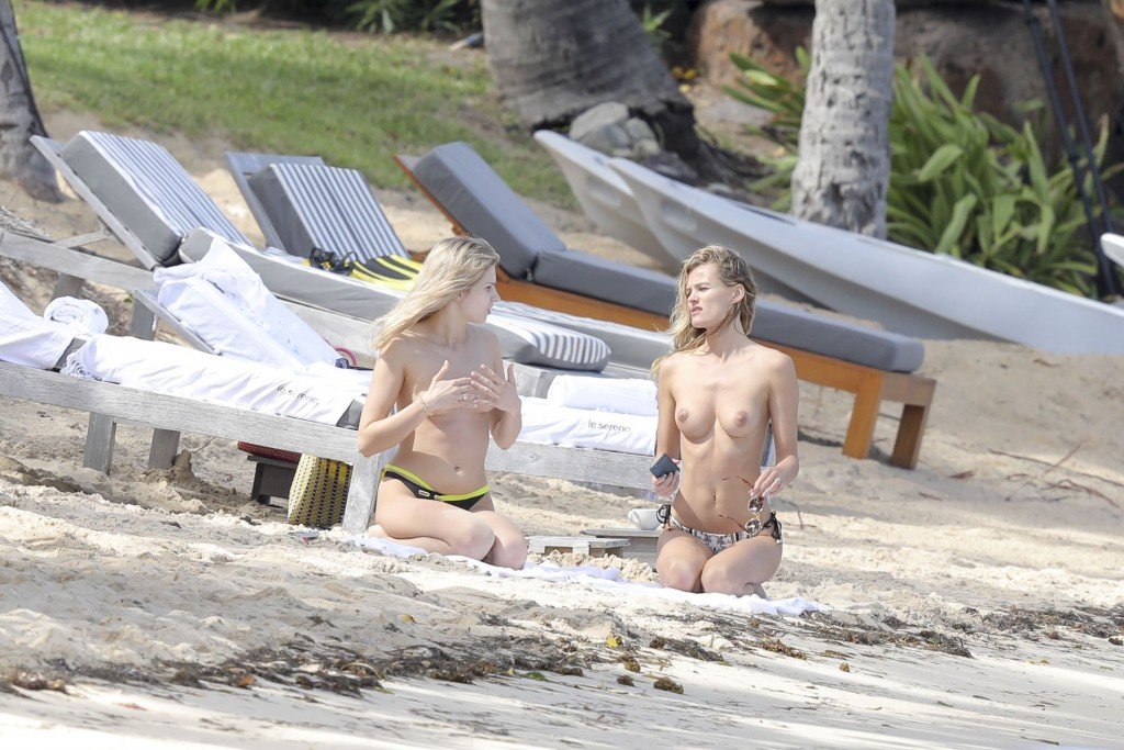 Edita Vilkeviciute Topless Sexy thefappening.so 20