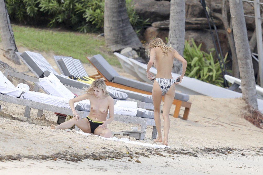 Edita Vilkeviciute Topless Sexy thefappening.so 24