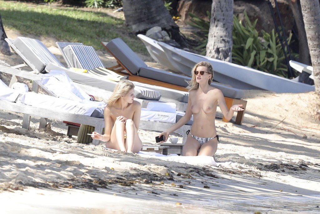 Edita Vilkeviciute Topless Sexy thefappening.so 7