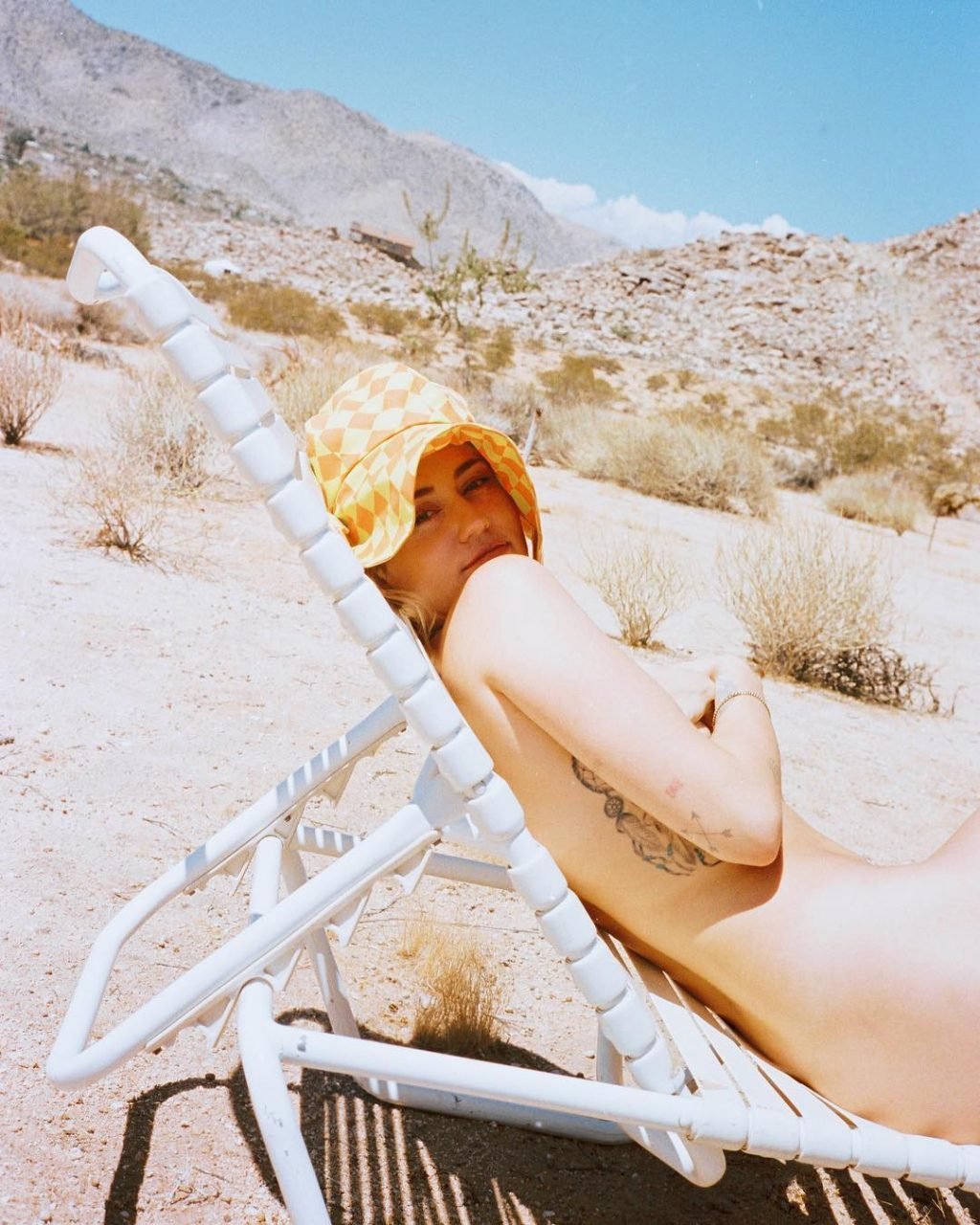 Miley Cyrus Nude