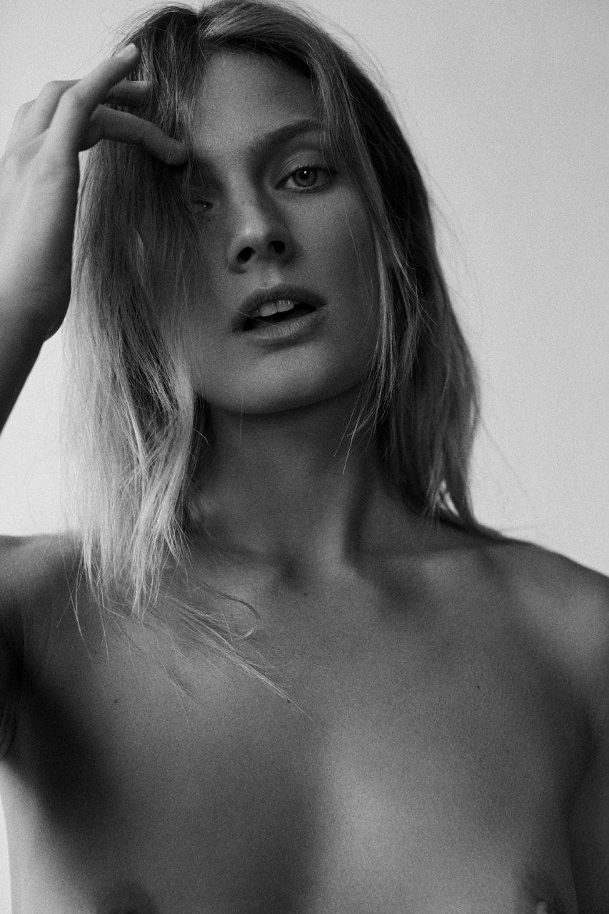Constance Jablonski Nude 