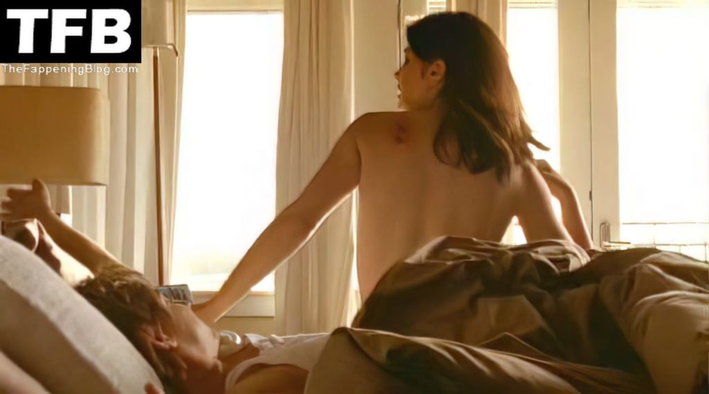 Cobie Smulders Topless